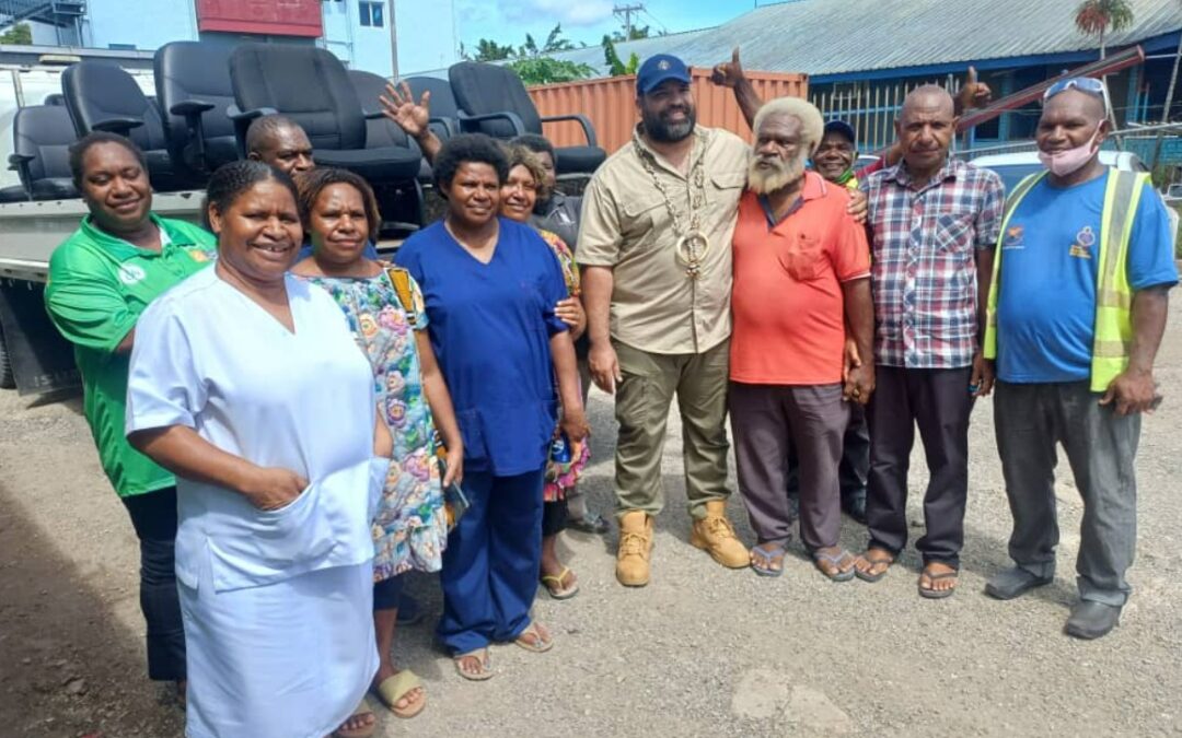 Gordons Clinic Receives Generous Donation from Cocoa Company’s Country Director